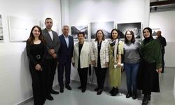Doğa ile Bütünleşen 'Yer Gök Arasında' Sergisi Fotoğraf Müzesi'nde Açıldı