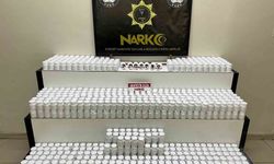 Edremit'te Bir Araçta 42 Bin 600 Sentetik İlaç Yakalandı