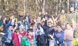 Edremit'teki Öğrenciler Kazdağları'nda Fidan Dikti