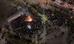 Elazığ'da Halay Coşkusu: Yüzlerce Vatandaş Aynı Anda Eğlendi