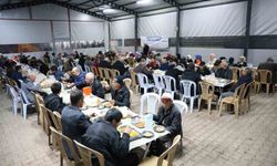 Emecik Mahallesi'nde Ramazan Sofraları Kuruldu