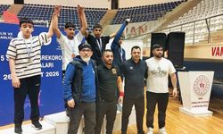 Erzincanlı güreşçiler bölge şampiyonasında öne çıktı