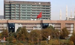 Eski eşini başka biriyle görünce öldürmek isteyen sanığa 15 yıl 10 ay hapis cezası