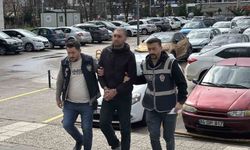 Eski Sevgilisinin Evine Hırsızlık İçin Giden Adam, Çaldığı Laptopla Yakalandı