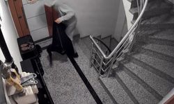 Eyüpsultan'da Apartmana Giren Hırsız, Montunu Doldurup 8 Çift Ayakkabı Çaldı