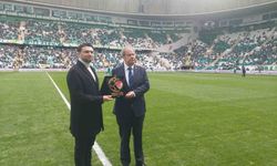 Fenerbahçe, Bursaspor ve Fatih Tekke'ye Fair Play Başarı Ödülleri Verildi