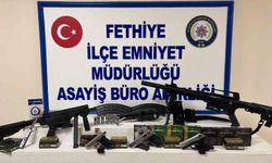 Fethiye'de KADES ihbarı sonrası evde silah deposu bulundu