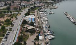 Fethiye'de sahil alanında yasadışı yapılar ortadan kaldırılıyor