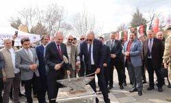 Fırat Üniversitesi'nde Nevruz Bayramı Neşeyle İdame Edildi