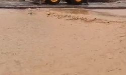 Gaziantep'te Yağmur Suları Cadde ve Sokakları Su Altında Bıraktı