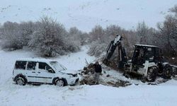 Hakkari-Van kara yolunda meydana gelen kaza: 2 kişi yaralandı