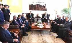 İçişleri ve Milli Eğitim Bakanları Erzurum'da İftar Programında Bir Araya Geldi