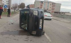 Iğdır'da iki aracın çarpışması sonucu 2 kişi yaralandı