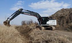 Iğdır'da Sulama Kanalları Sezondan Önce Hazırlandı