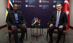 İletişim Başkanı Duran, Mozambik'in Kamu Hizmetleri Bakanı Impissa ile İstanbul'da Buluştu