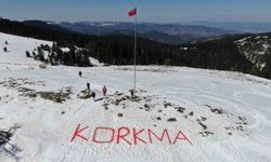 Ilgaz Dağı'nda anlam dolu anma: İstiklal Marşı'nın ilk kelimesi kara yazıldı