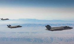 İsrail Silahlı Kuvvetleri: 'Son 24 saatte İran'daki 200'den fazla askeri hedef imha edildi'