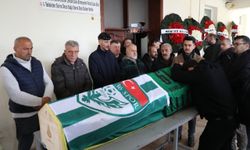 İstanbul'da silahlı saldırıda yaşamını yitiren genç futbolcu son yolculuğuna uğurlandı