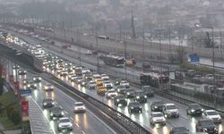 İstanbul'da Trafik Yoğunluğu Yüzde 60 Seviyesine Ulaştı
