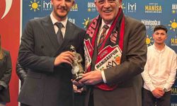 İYİ Parti Salihli İlçe Başkanlığı'nda İstifa Şoku