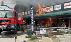 İzmir'de iş güvenliği malzemeleri satan işletmede yangın meydana geldi