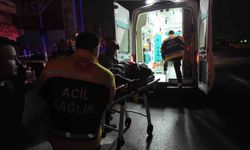 Kadıköy Rıhtım'da Taksi Devrildi: İki Kişi Yaralandı