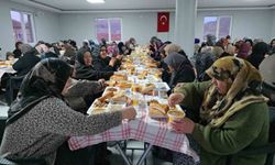 Kadınlar Rahat Ederken, Tüm Köylüler Ramazan Boyunca Aynı Sofrada Buluşuyor