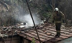 Kağıthane'de dehşet verici gecekondu yangını, evini kaybeden kadına komşuları destek oldu