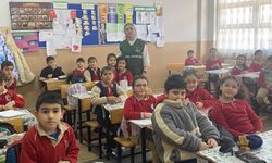 Kars'ta 'Benim Kulübüm Yeşilay' Etkinliği Küçüklerle Buluştu