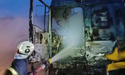 Kastamonu'da seyir halindeki tırda yangın meydana geldi