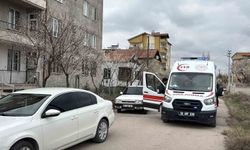 Kızı ve damadı evinde ölü buldu