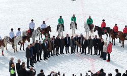 Kökbörü ve Kızak Şampiyonası Erciyes'te 5 Bin Kişiyi Ağırladı