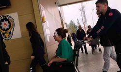 Komşular Arasında Çıkan Kavga Sonucu İki Kadın Yaralandı