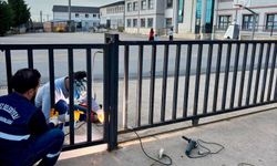 Körfez'de Eğitim Kurumlarına Destek Devam Ediyor