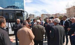 Kovancılar'da umre kafilesi dualarla yolculuğa çıktı