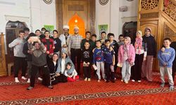 Köyceğiz'de çocuklar teravih sonrası bayram harçlıklarını aldı