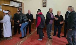 Küslerin bir araya geldiği bayramlaşma geleneği yaşatıldı