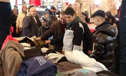 Kütahya'da Kıyafet Pazarına Yoğun İlgi