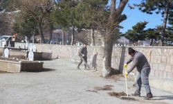 Melikgazi'de Mezarlıklar Bayram İçin Hazırlandı