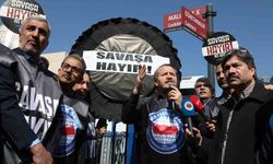 Memur-Sen, ABD Büyükelçiliği Önüne Karşıtlık Çelengi Bıraktı