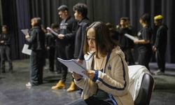 Mersin'de Tiyatroya İlgi Artıyor, Kurslar Yoğun Katılımla Devam Ediyor