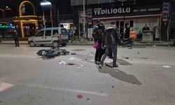 Motosiklet sürücüsü otomobille çarpışarak ağır yaralandı