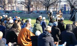 New York'ta Bayram Namazı Sokaklarda Kutlandı