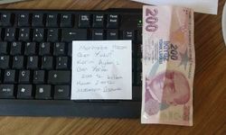 Okul Koridorunda Bulduğu Parayı Sahiplerine Ulaştıran Öğrenci Örnek Davranış Sergiledi