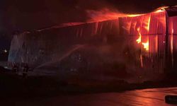 Osmaniye'de Karton Üretim Tesisinde Yangın Çıktı