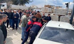 Osmaniye'de otomobil inşaat malzemelerine çarptı: 3 yaralı, 2'si ağır