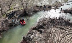 Otizmli çocuk için hem su hem de kara taraması yapılıyor
