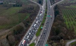 Otoyolda bayram trafiği giderek artıyor