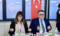 Rektör Özölçer, koruyucu aileler ve huzurevi sakinleriyle birlikte iftar yaptı