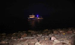 Rize'de Kafes Balıkçılığı İçin Kullanılan Balıkçı Motoru Karaya Çıktı